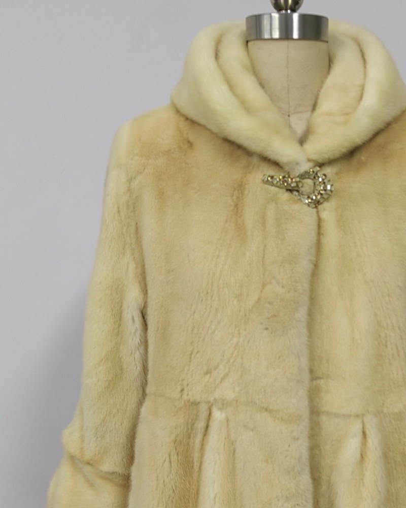 蜜杏色圆领短款貂皮夹克改色成品，浅橘杏暖调