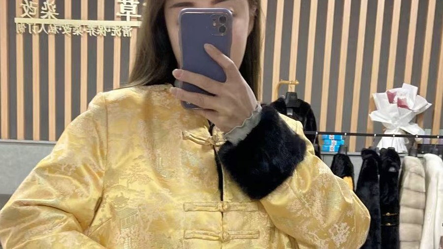 貂皮改色价格构成：皮张数、衣长、颜色难度